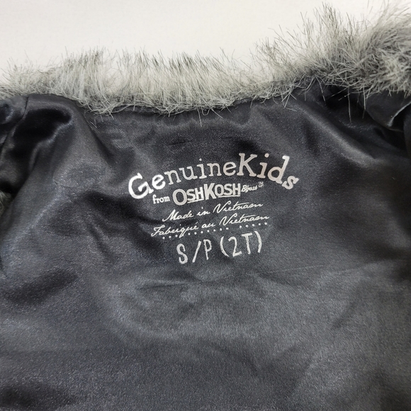 Oshkosh Faux Fur Vest With Bow Sz 2T - Picture 5 of 9